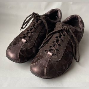 COACH, Style Katelyn Size 6.5M